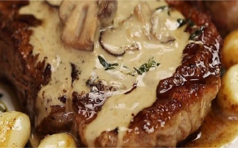 Steak poêlé au beurre Aux Palais Exquis